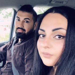 Meet your Posher, Valya